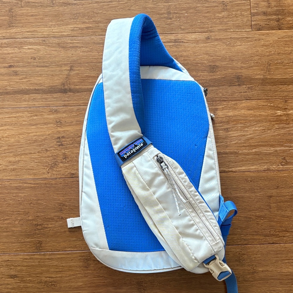 Patagonia Atom 8L Sling Bag - Picture 6 of 12